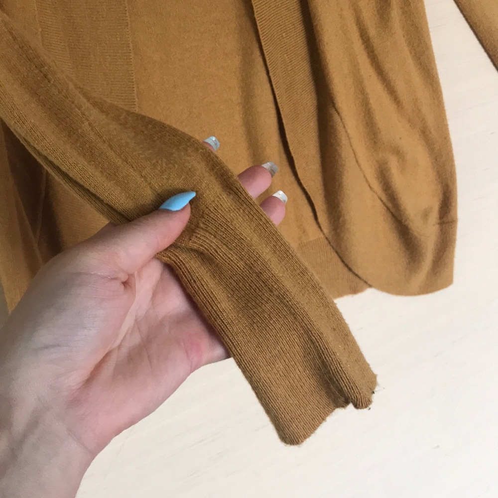 Mossimo Cardigan - Picture 4 of 5